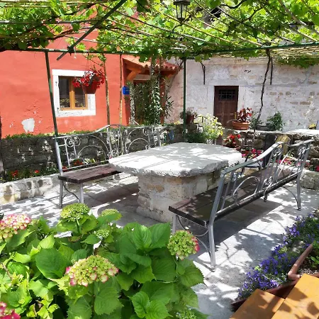 Marija בית הארחה מוטובון