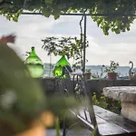 ゲストハウス マリヤ モトヴン